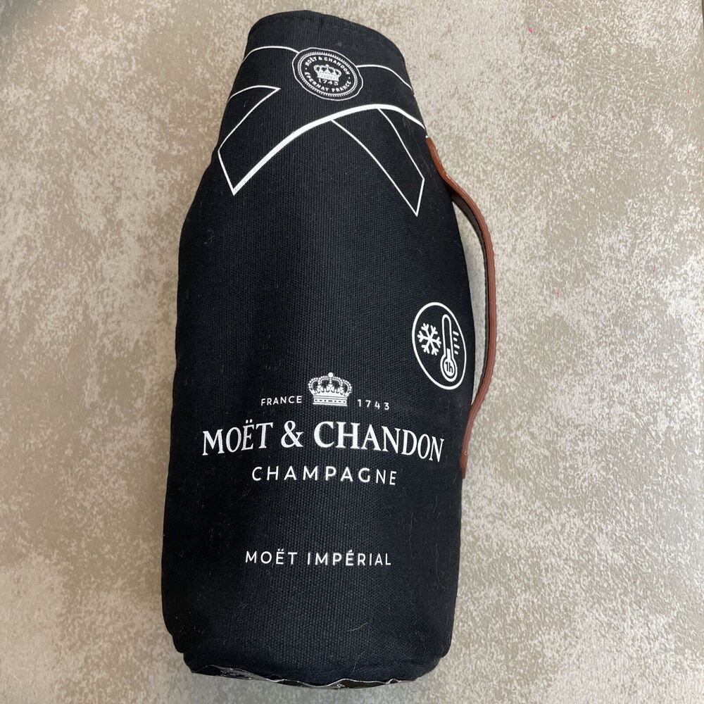 Moet & Chandon Champagne Isotherm Suit Black Wine Bottle Bag Zips Cozy
